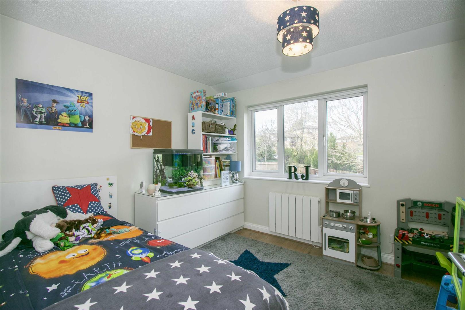 Hadley Place, Bradwell Common, Milton Keynes